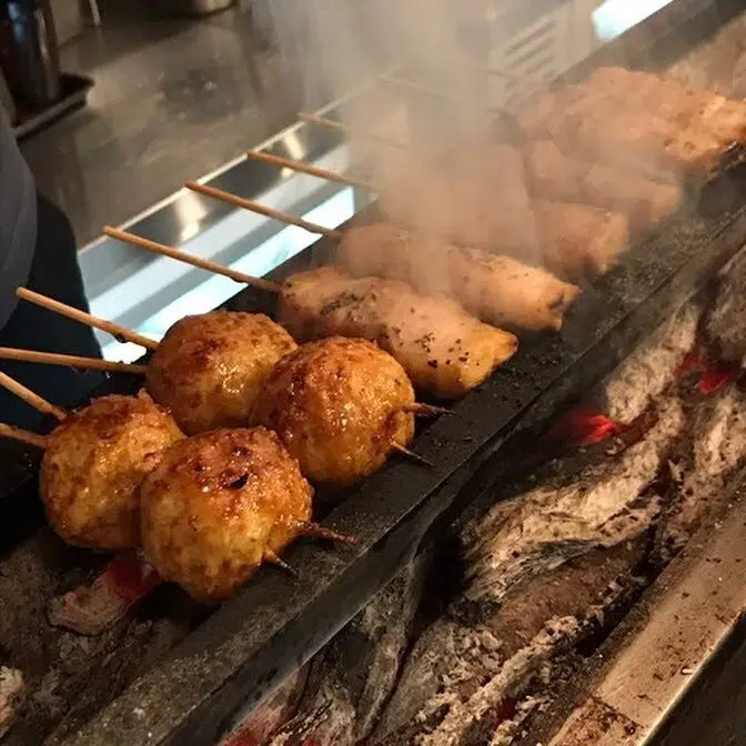 炭焼きと茶美豚